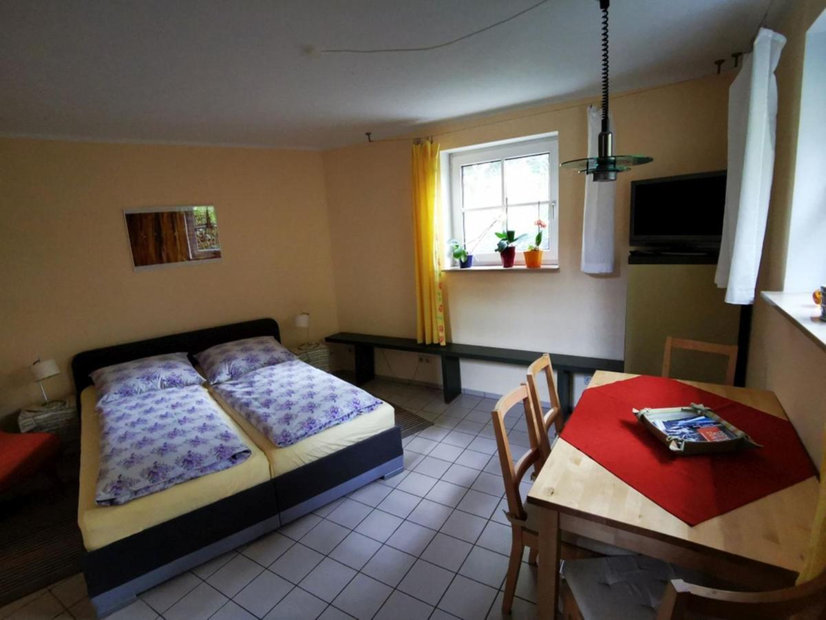 Ferienwohnung An Der Lottenquelle Ваймар Екстериор снимка